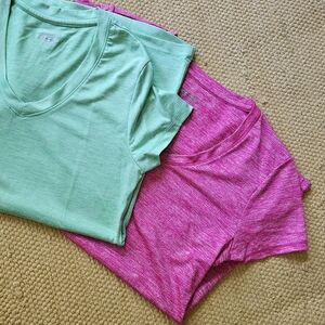 BUNDLE BCG TRU-WICK GREEN AND PINK V-NECK T-SHIRTS S